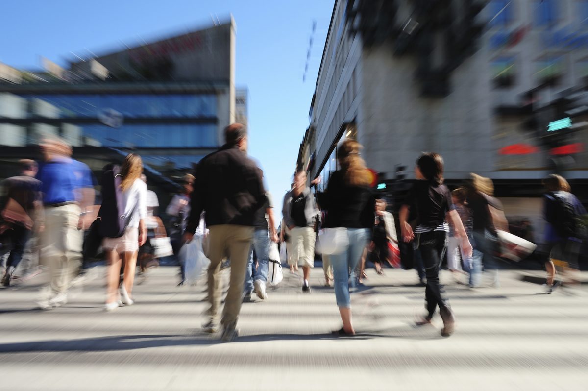 People crossing street-res